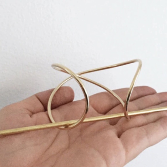 Gold Bun Cage Geometric Hair Holder - Picture 2 of 6